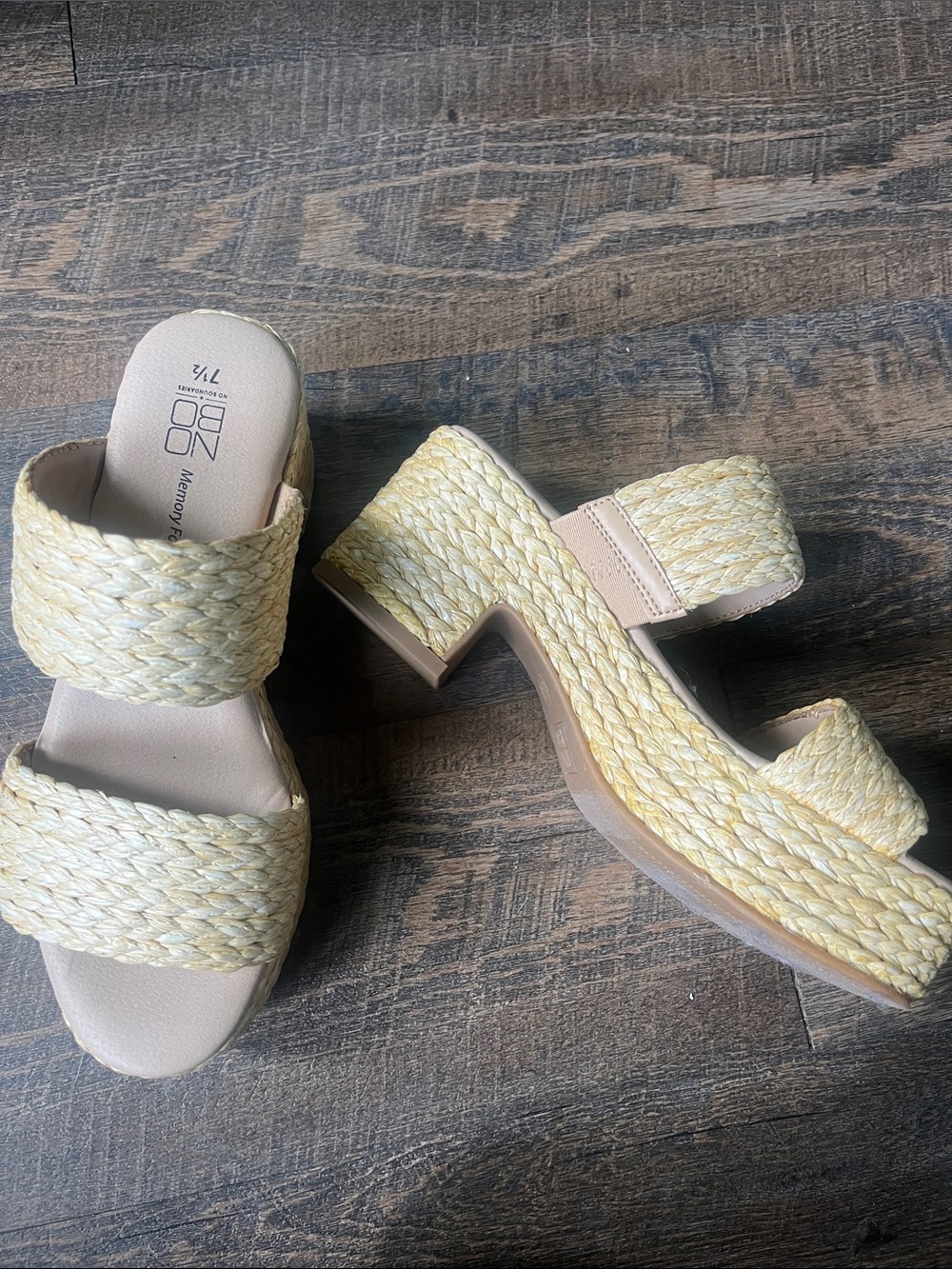 No boundaries Double-Strap Block Heel Sandal in Natural